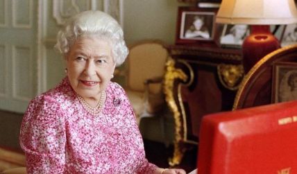 Queen Elizabeth tests positive for Covid-19.